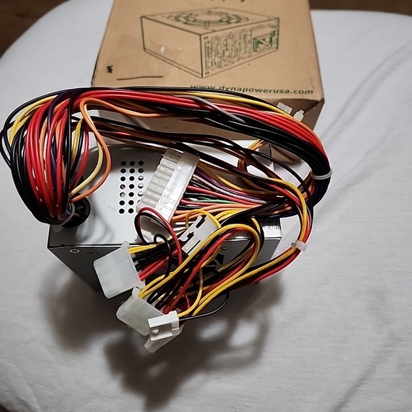 SFX Micro ATX 12V Power Supply - Picture 3 of 5